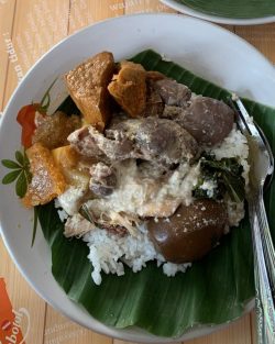 Gudeg Abimanyu Bu Lasmi, Gudeg Legendaris di Semarang