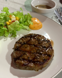 JJ Steak – The Real Steak, Steak Premium dengan Harga Kaki Lima