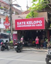 Sate Klopo Ondomohen Bu Asih