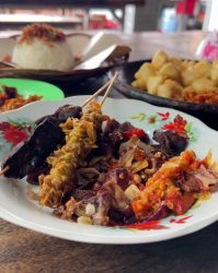 Warung Mandalawangi Oseng Daging