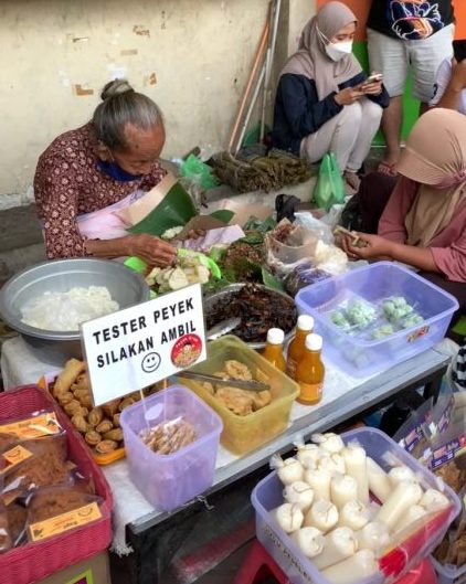 Lupis Mbah Satinem