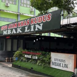 Soto Ayam Khas Kudus Mbak Lin Ki Mangun Sarkoro